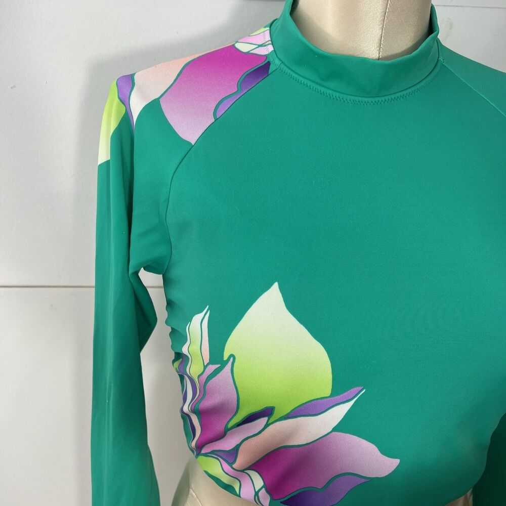 Athleta Swim top long sleeve Rash Guard XL tropical cropped